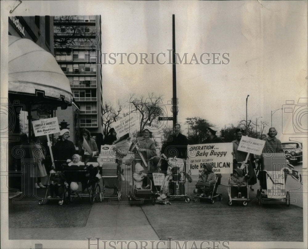 1958 MIchigan Oak Tuesday Election Republic - Historic Images