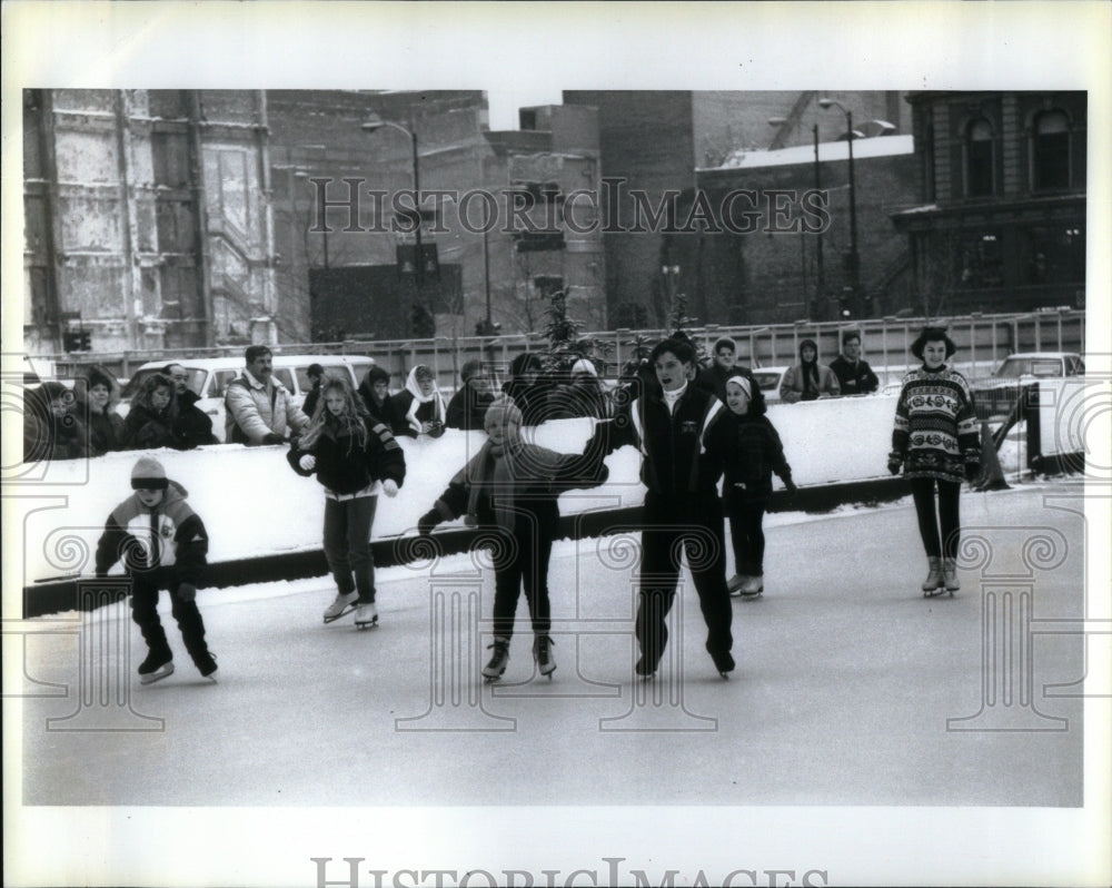 1991 Sear Skate Rink Ice Loop Open Noon - Historic Images