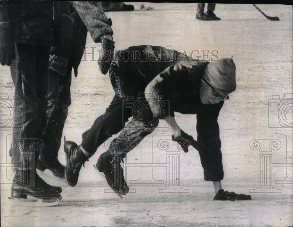 1967 Typical Skating Park Section Kids - Historic Images