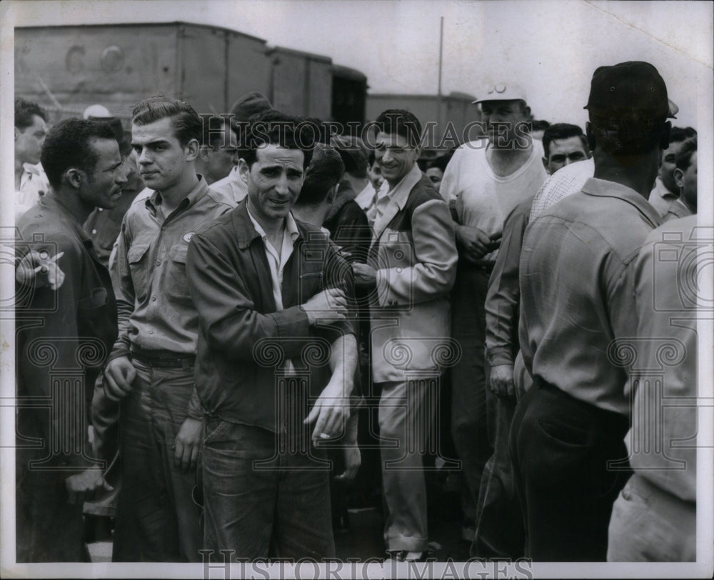 1955 Press Photo Carl Stellato Local 600 Ford Motors - Historic Images