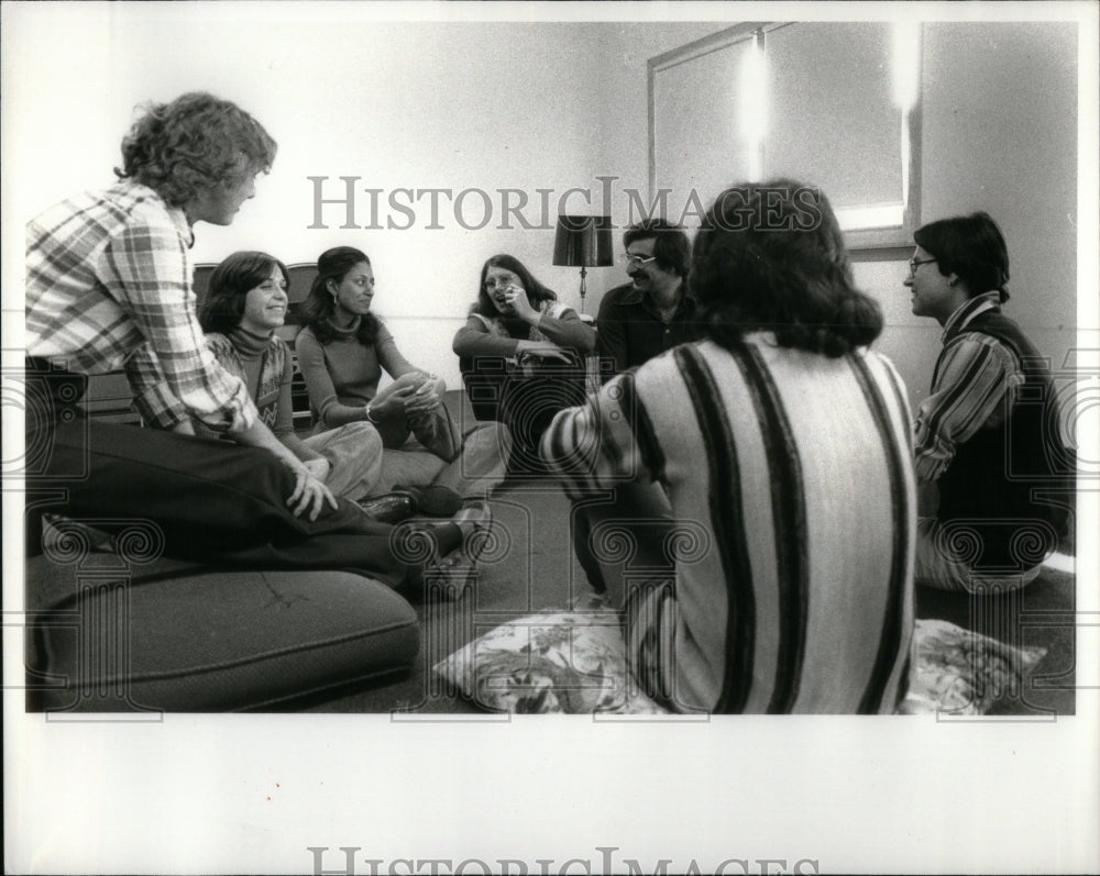 1977 Press Photo Amni House Halfway House Teenagers - RRU97635 - Historic Images