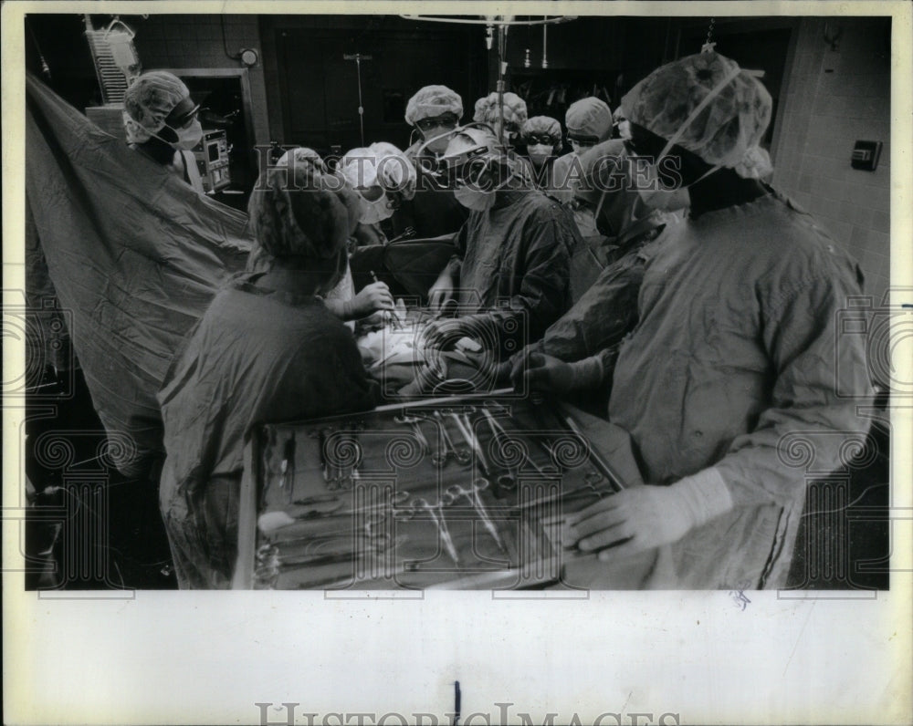 1983 Yeager surgery Johns Hopkins cancer - Historic Images