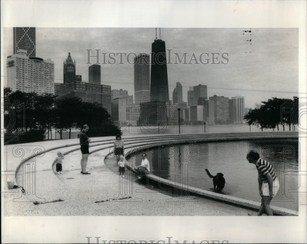 1986 Press Photo Olive Park Grand Avenue Festivals - RRU97815 - Historic Images