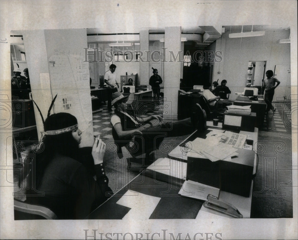 1971 Press Photo American Indians Sit-In Housing Demand - RRU98387 - Historic Images