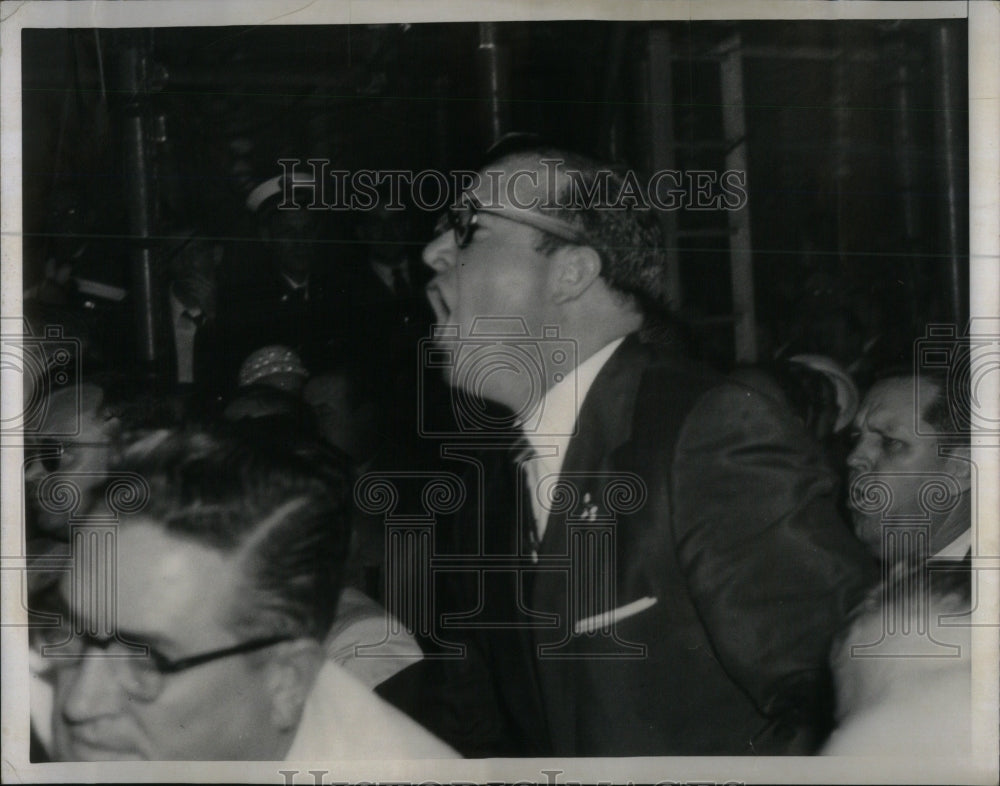 1956 Member let convention know how he feel - Historic Images