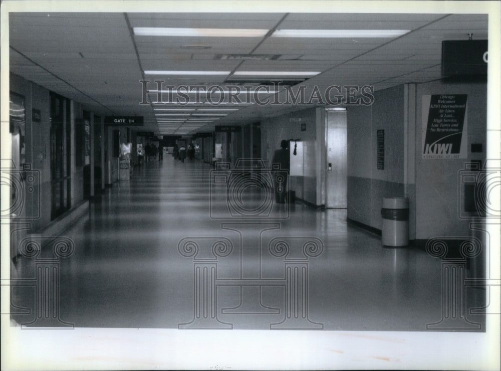 1992 Press Photo Midway Airport concourse Northwest - Historic Images