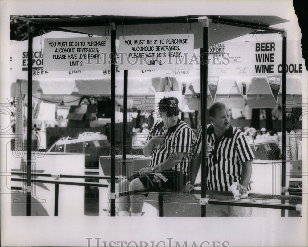 1991 Bouncers alcoholic beverages striped - Historic Images