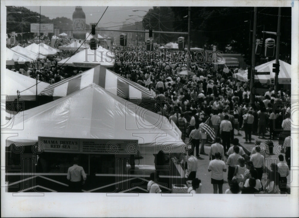 1990 Press Photo Grant Park Taste Of Chicago Food Fest - RRU99155 - Historic Images