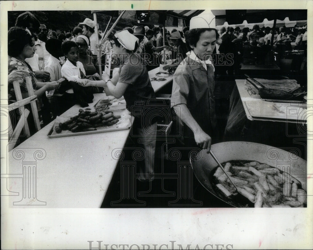 1981 Eggrolls Cooked Taste of Chicago II-Historic Images