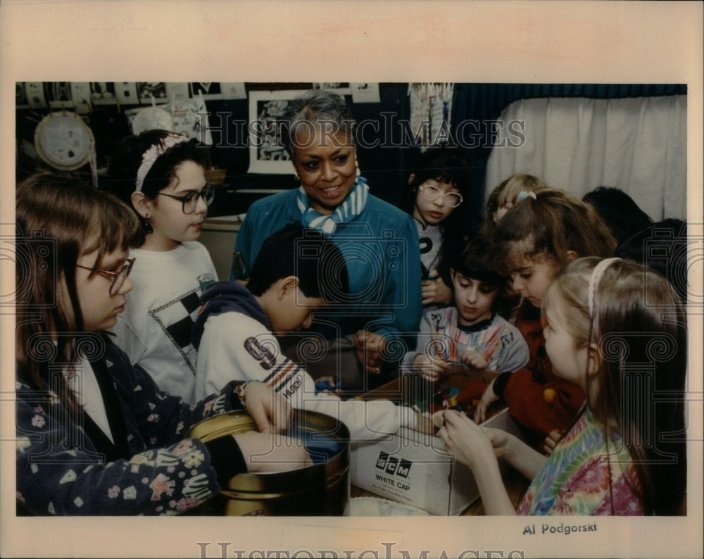 1990 Golden  Apple Winner Gwendolyn Burbank-Historic Images