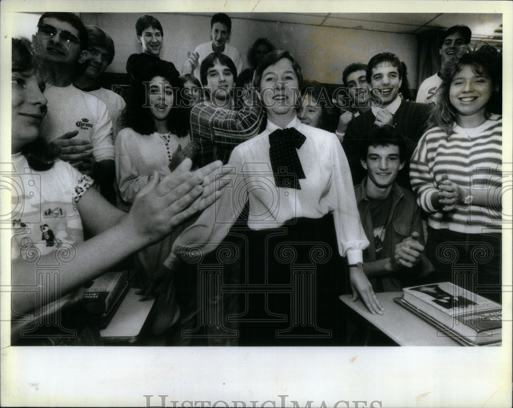 1988 Press Photo Jean Tello Teacher Illinois State Year - RRU99677 - Historic Images