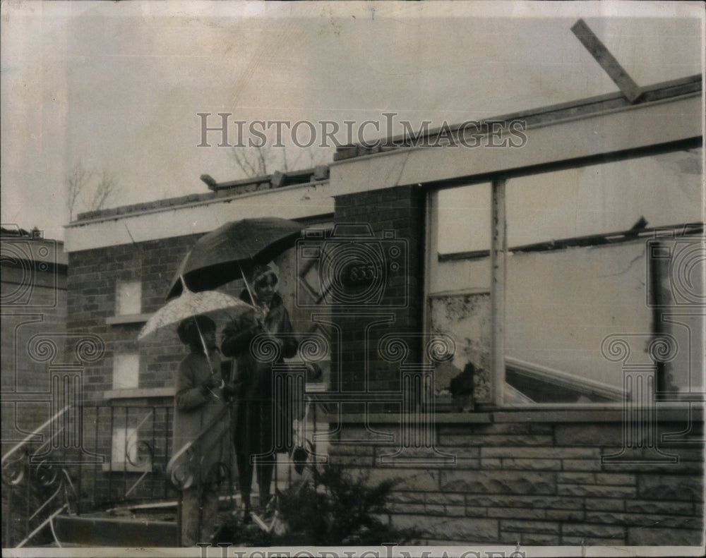 1967 Roof Ripped Tornado Hilton Martin Home-Historic Images