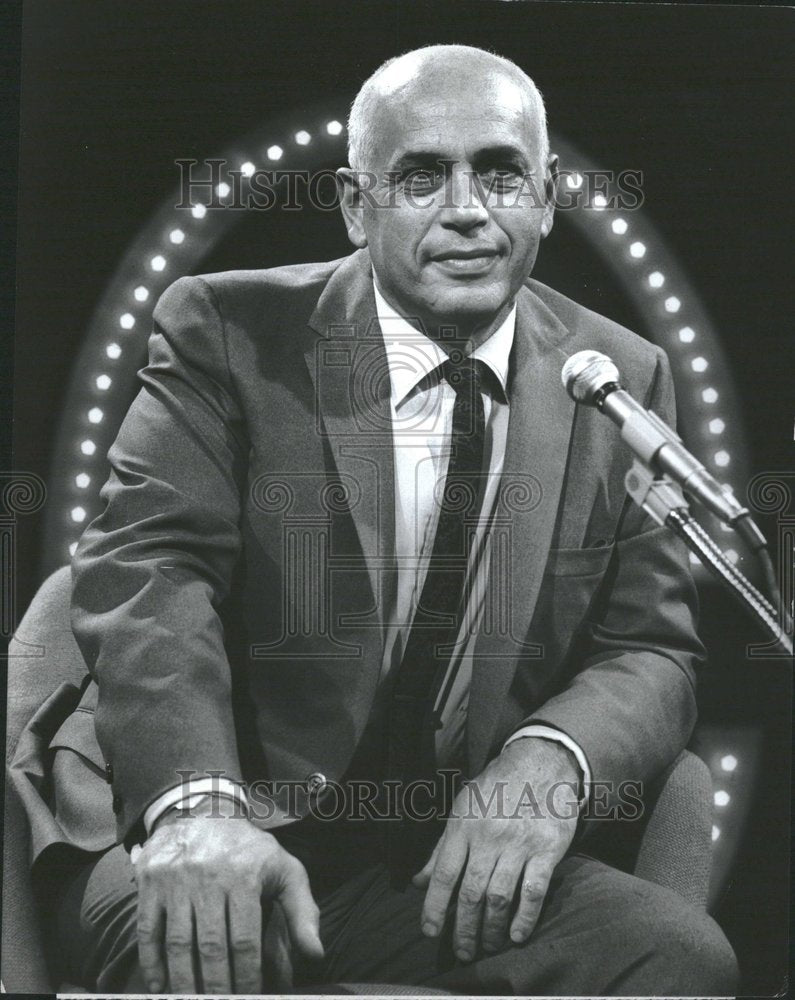 1987, Allen Funt Candid Camera 40years first - RRV00373 - Historic Images