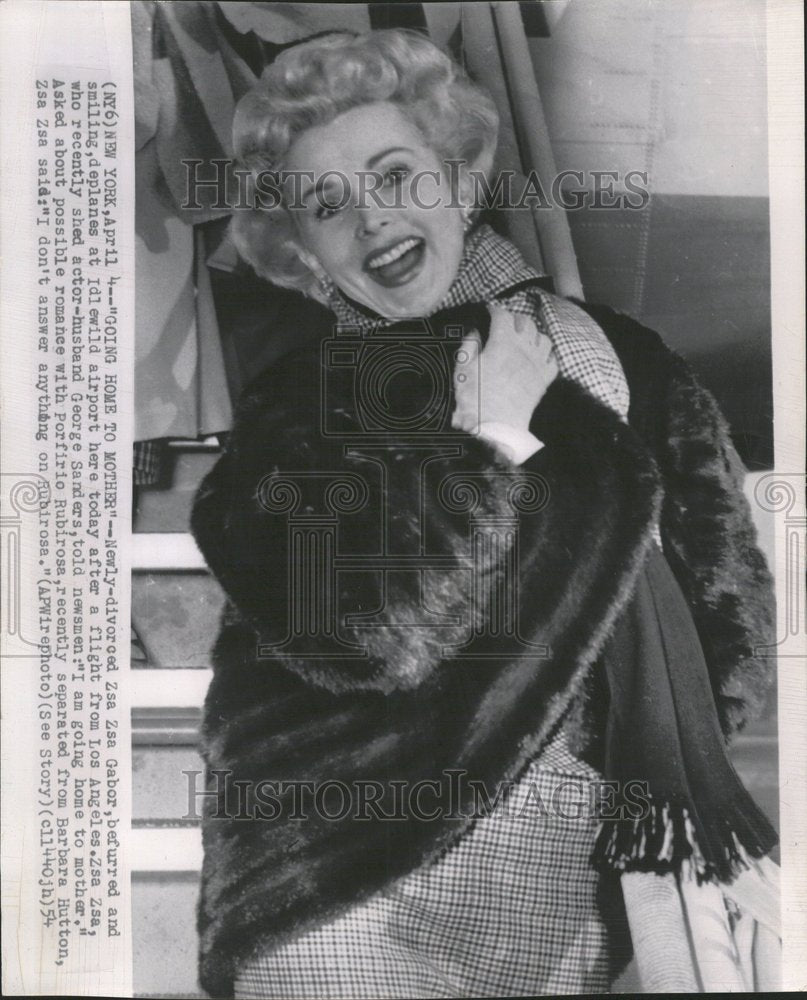 1954 Zsa Zsa Gabor Actress Idlewild Airport - Historic Images