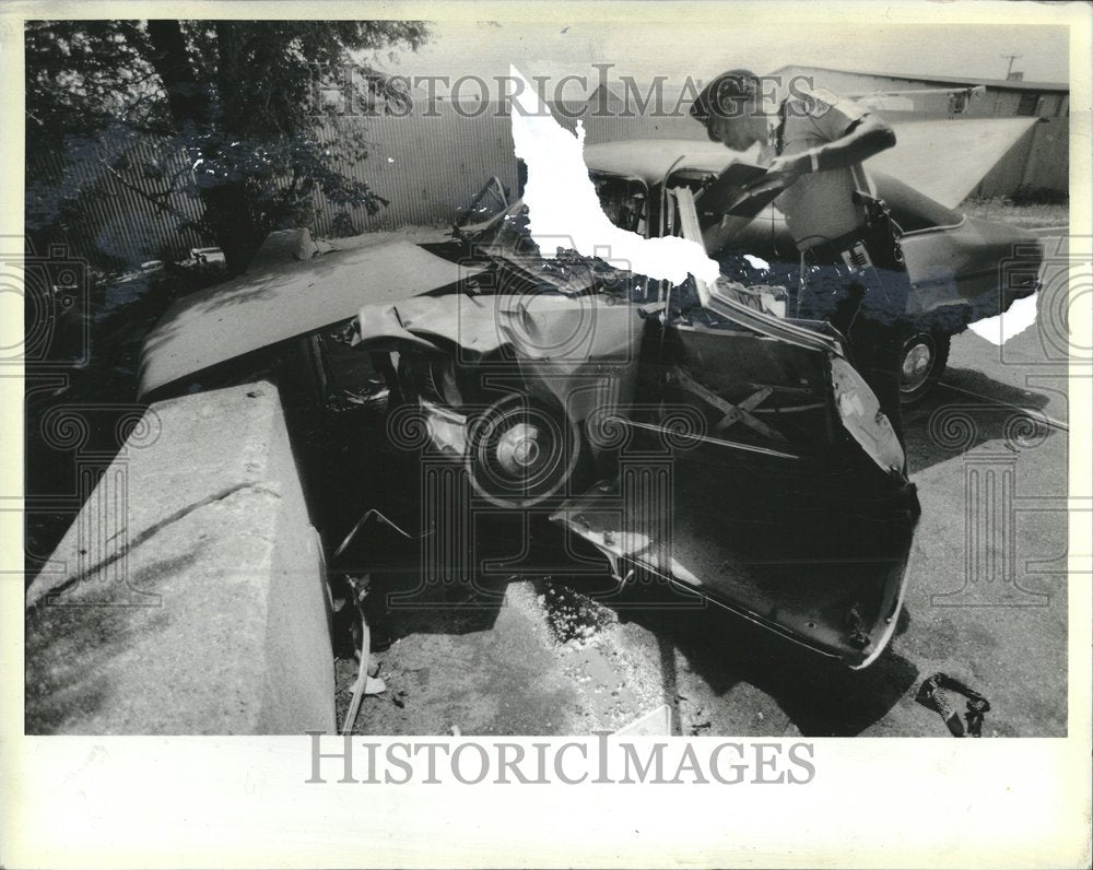 1984 Press Photo Donland Tasker Officer Car Accidents - RRV01037 - Historic Images