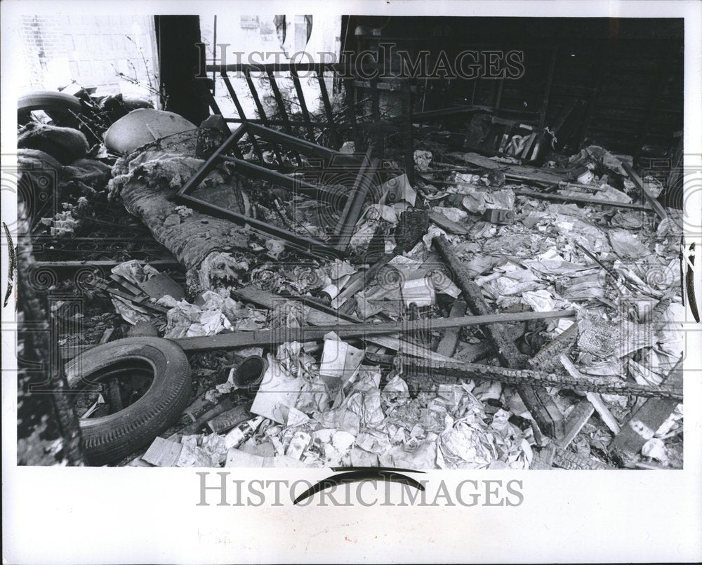 1974 Press Photo Little rear of 9734 woodlawn - RRV01301 - Historic Images