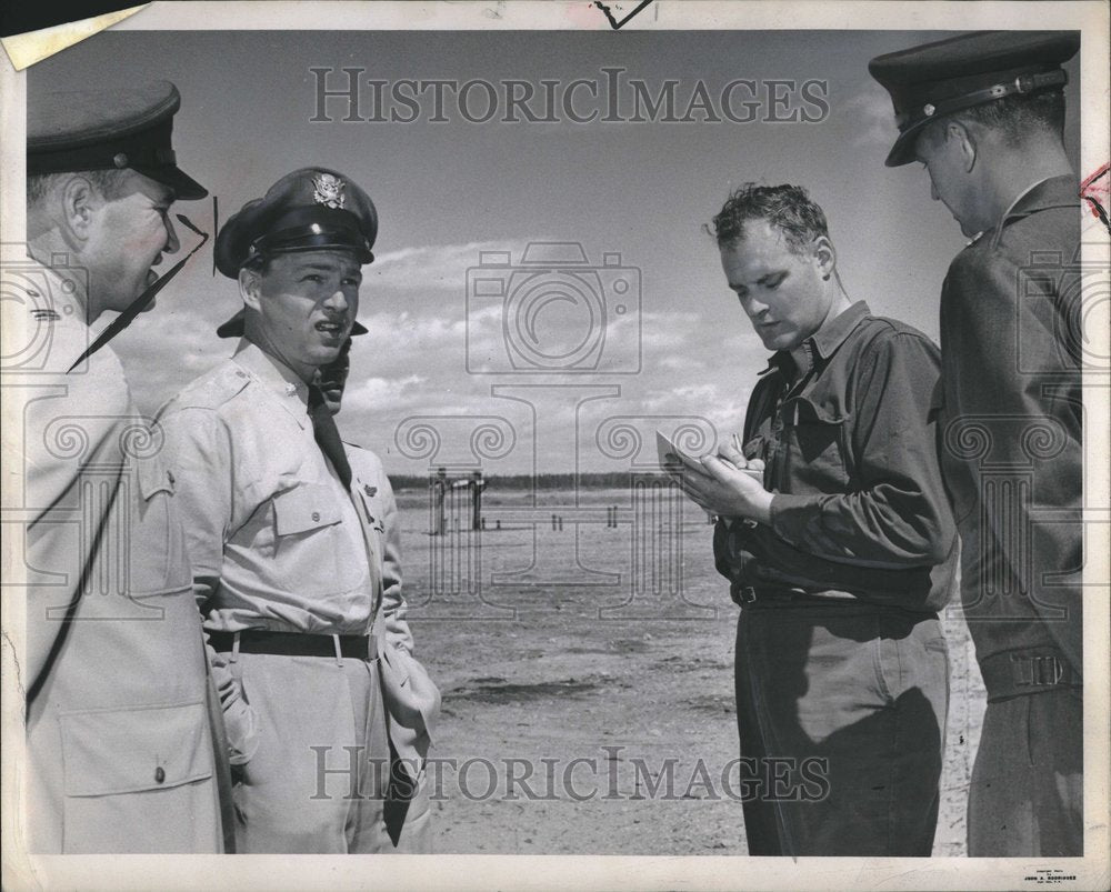 1953 Press Photo Norman Despond Interview Yank Military - RRV01433 - Historic Images