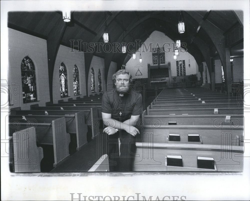 1979 Press Photo Rev Donald J Snider Stands Church - Historic Images