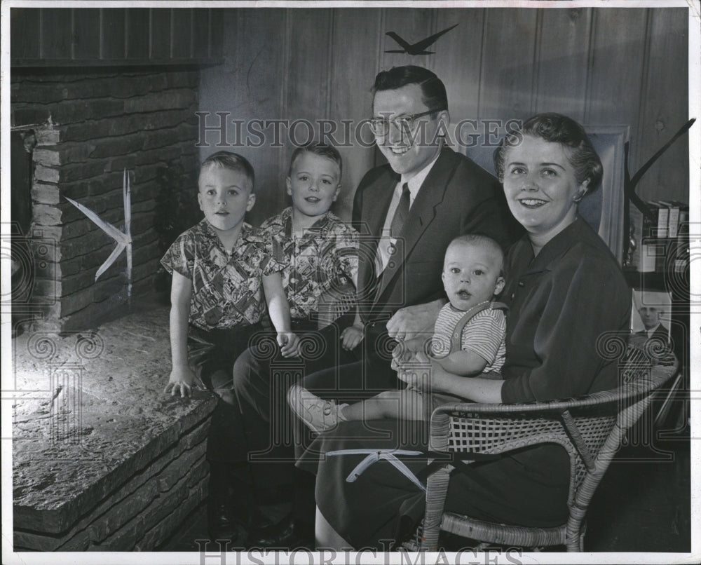 1956 Robert Griffin Traverse City children - Historic Images