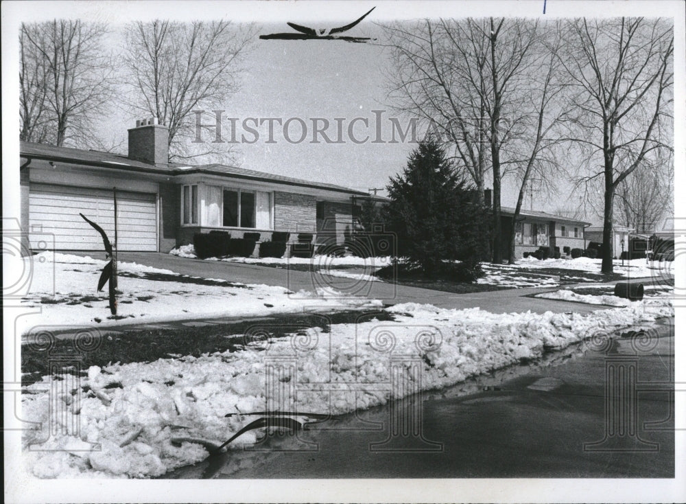 1973 Press Photo Michigan Housing Stanford Inkster - RRV01941 - Historic Images