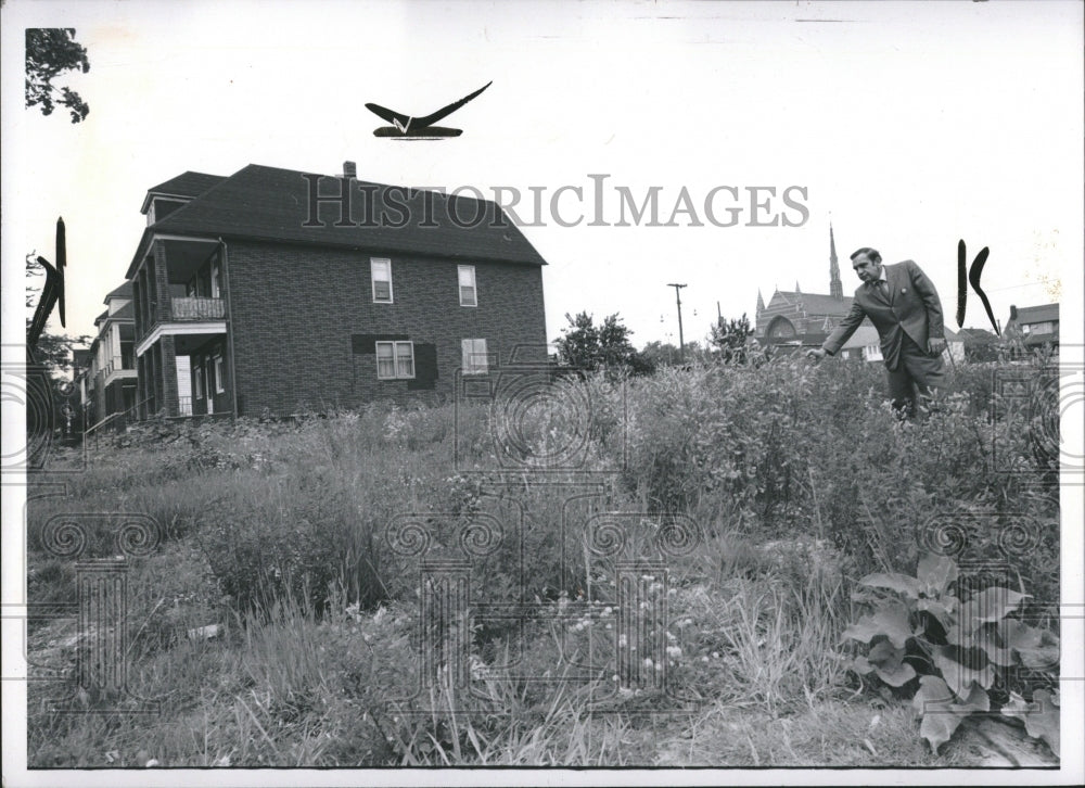 1970 Press Photo Hamtramck Mayor Raymond Wojtowicg - Historic Images