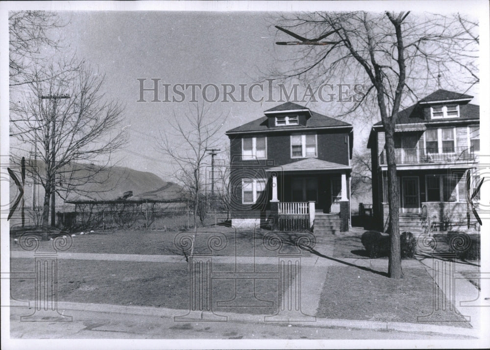 1970 Press Photo Dearborn Amazon Eagle Housing Blighted - Historic Images