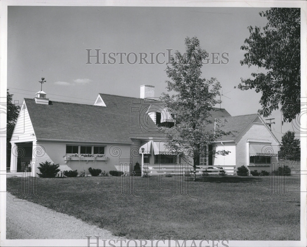 1958, Fred Beukema home Fox Croft Detroit - RRV02169 - Historic Images