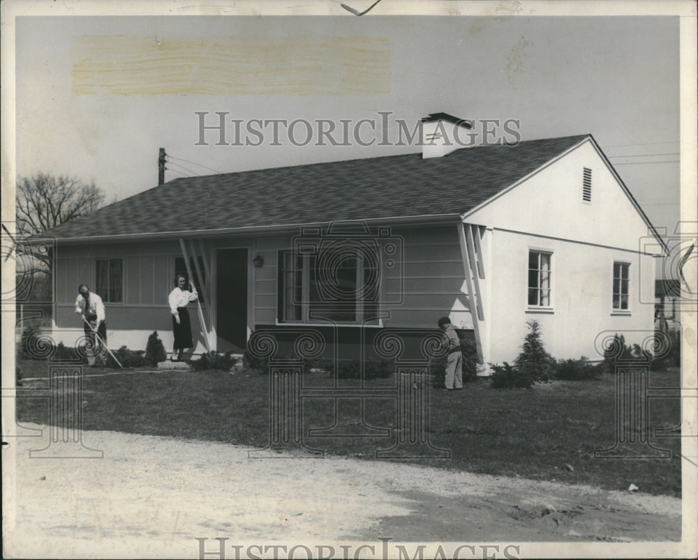 1951 Press Photo House Prefabrictaed Biefwel Pearl - RRV02197 - Historic Images