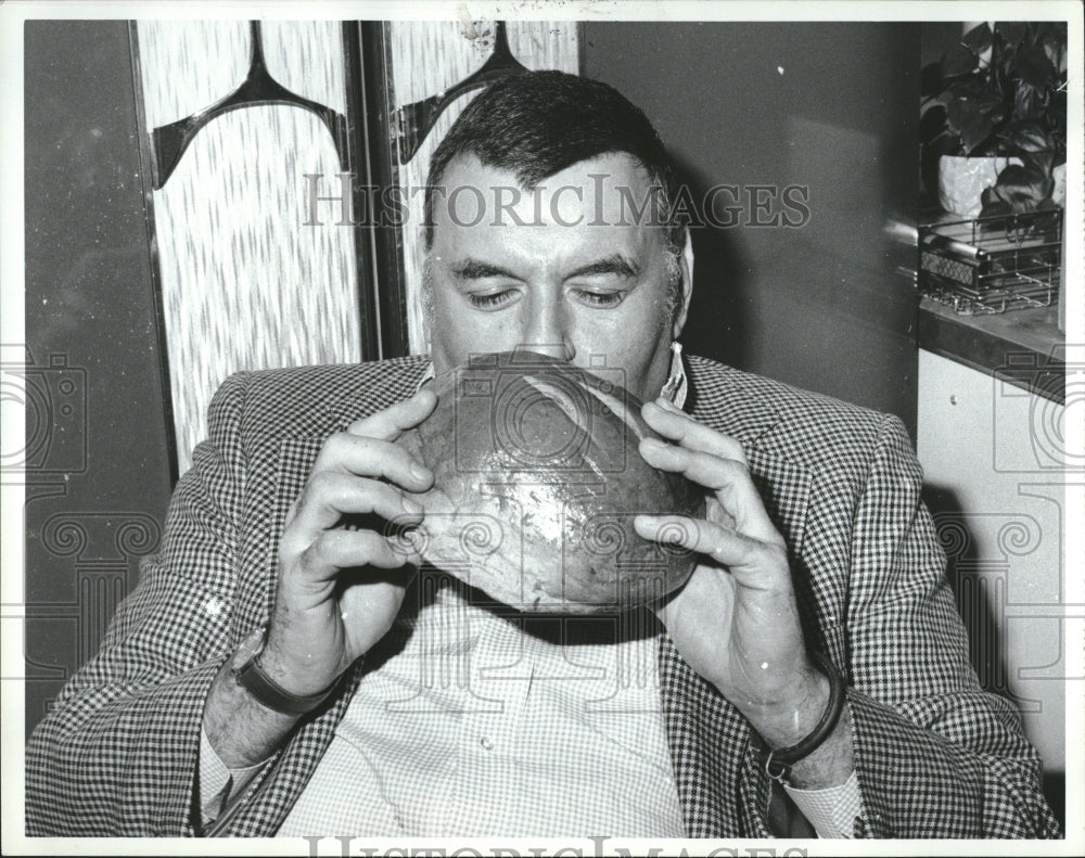 1980 Press Photo Bert Greene Cookbook Author Columnist - RRV02383 - Historic Images