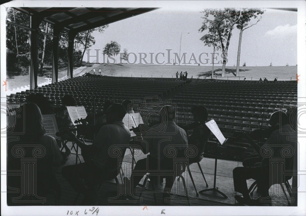 1966 Oakland Park College - Historic Images