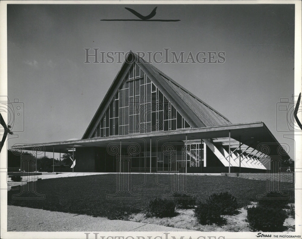 1961 Press Photo St. Andrews Roman Chatholic Church - RRV02665 - Historic Images