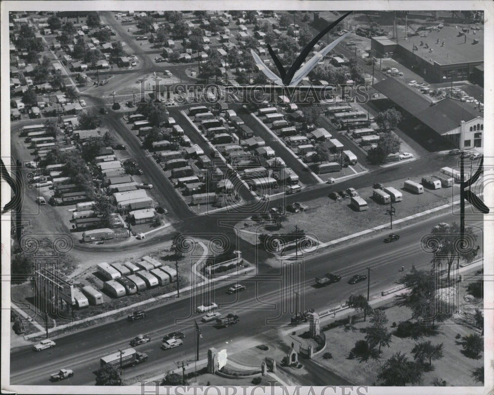 1952 Press Photo Mobile Homes Caravans Michigan - RRV02859 - Historic Images