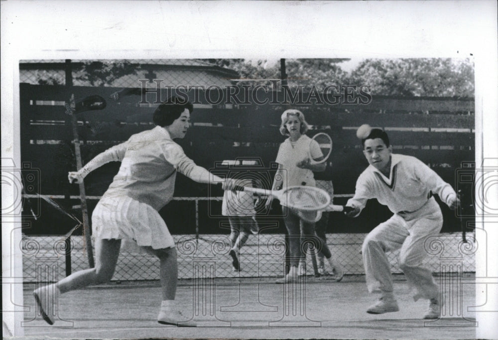 1960 Press Photo Japanese Crowned Royalty play tennis - RRV02931 - Historic Images