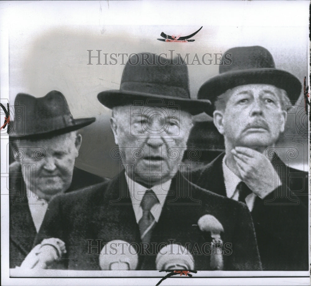 1963 Press Photo Prime Minister Macmillan Adenauer - RRV03023 - Historic Images