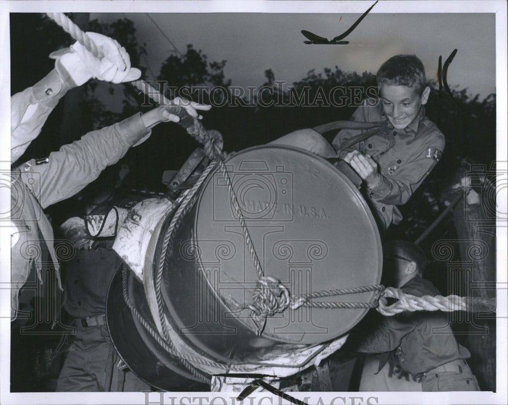 1962 Press Photo Boy Scouts Bull Ride Barrel Ropes - RRV03357 - Historic Images