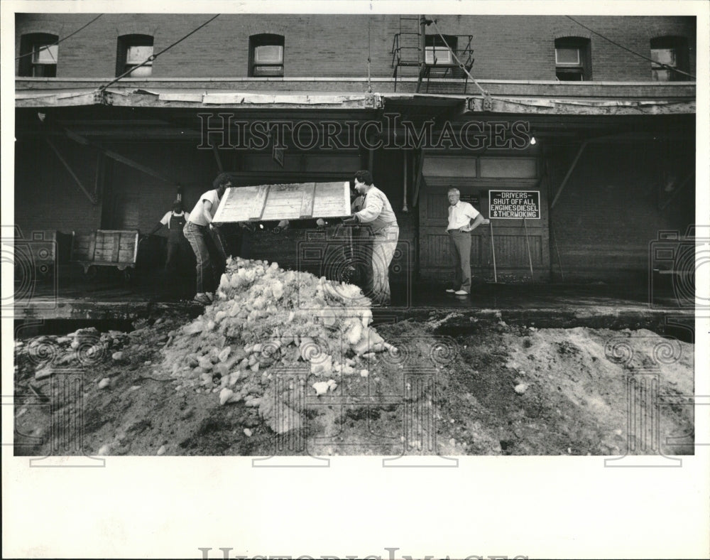 1985 Booth Cold Storage Employees Empty Ice - Historic Images