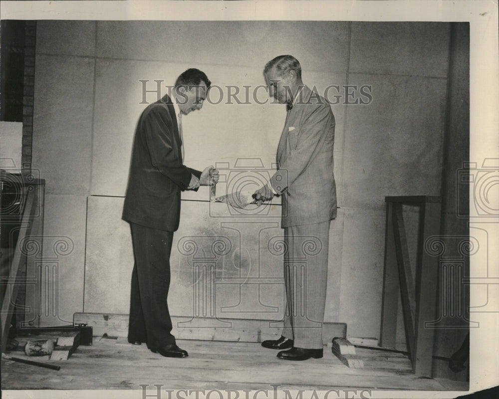 1949 Press Photo Bonwit Teller Businessmen Cornerstore - RRV03891 - Historic Images