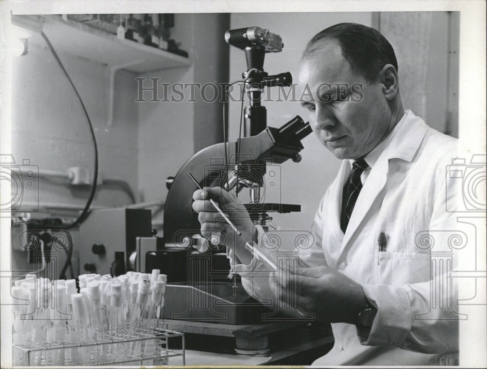 1964 Dr. Nicholas Grecz/Microscope/Botulism - Historic Images