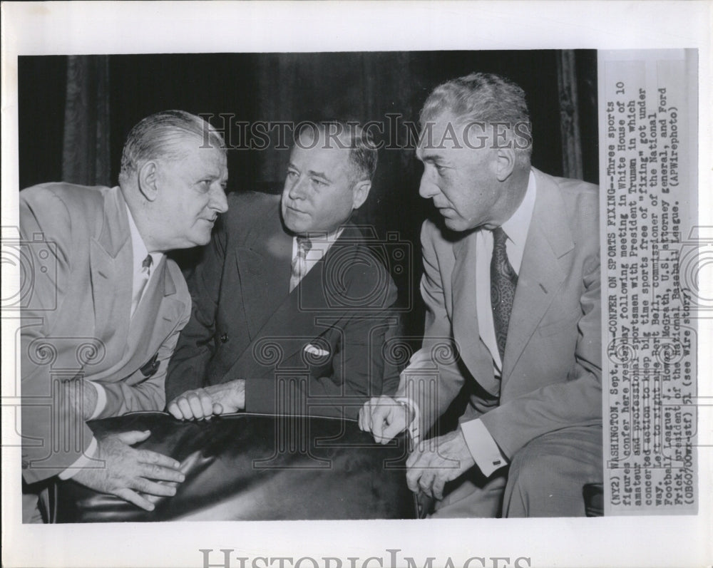 1951 Press Photo Bell McGrath Frick NBL NFL sports - RRV04369 - Historic Images