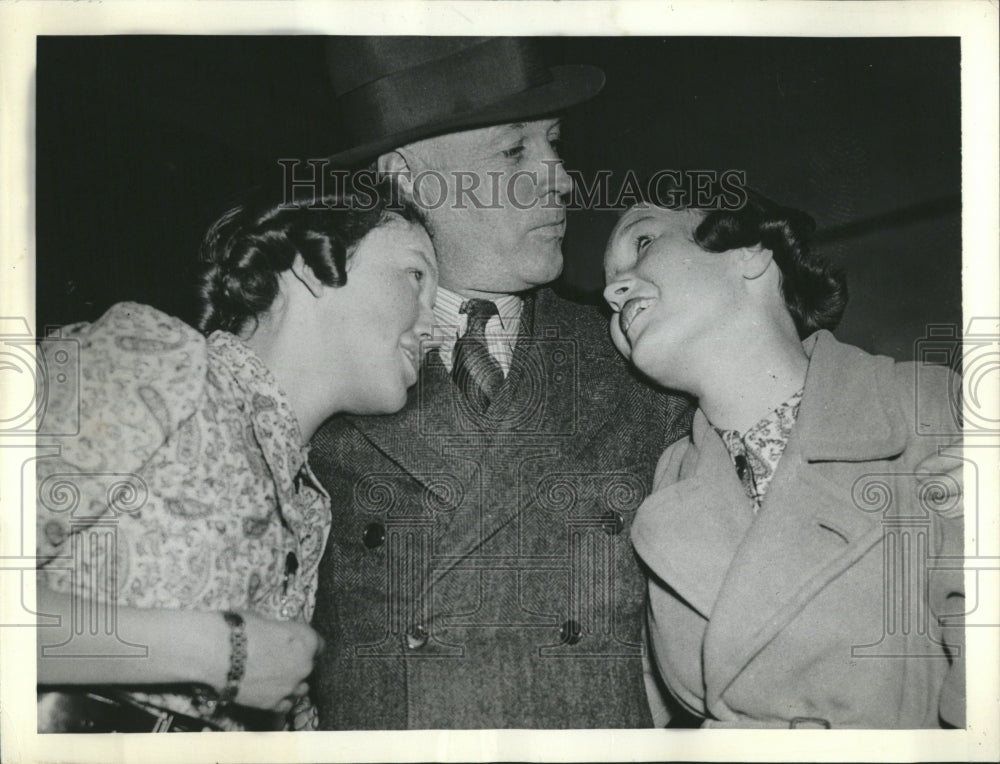 1937 Press Photo Delight Jewett/Father Divine/Trial - RRV04437 - Historic Images