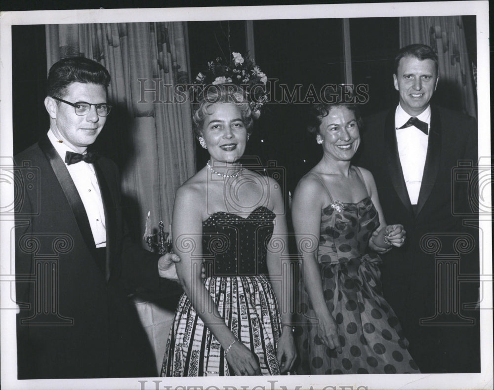 1959 Press Photo Robert Bonham Zuick Wife Party - RRV05667 - Historic Images