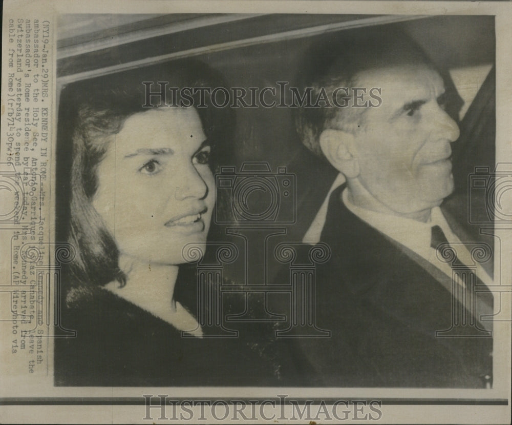 1966 Press Photo Mrs Jacqueline Kennedy Holy See Rome - RRV06093 - Historic Images