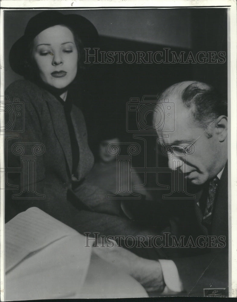 1937 Press Photo Merry Fahrney Actress Chicago Heiress - Historic Images