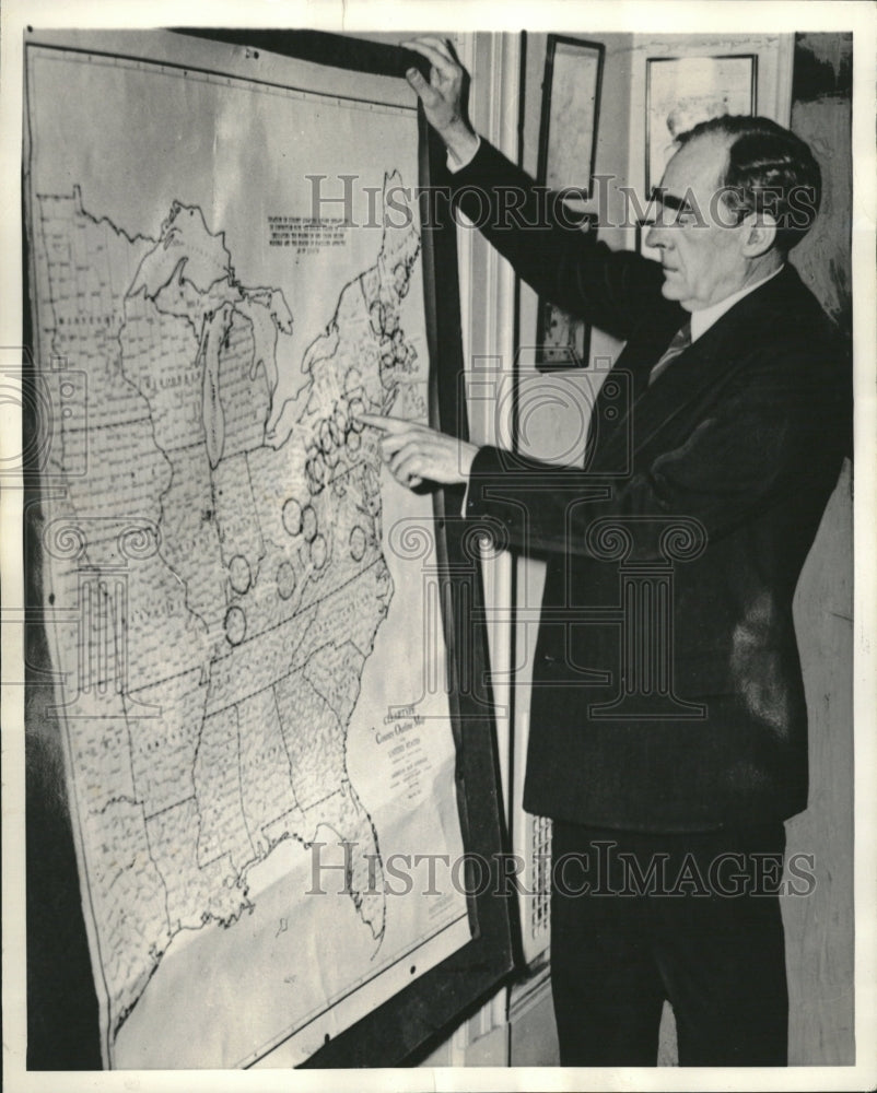 1936, Red Cross Chief Map Flood Admiral Cary - RRV06975 - Historic Images