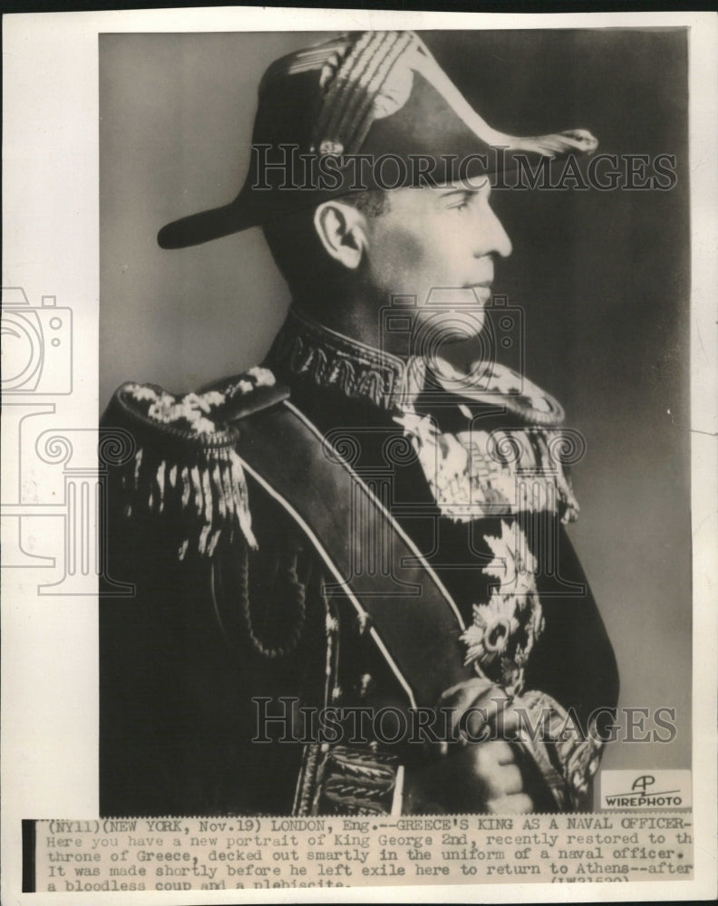 1935 Greece King Naval Officer portrait - Historic Images