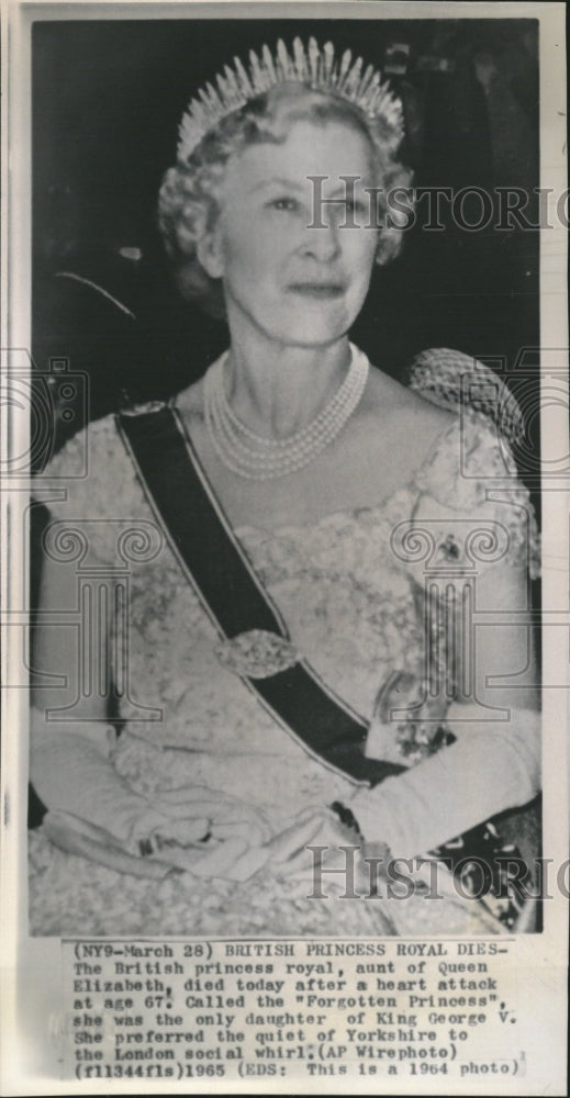 1964 Press Photo Queen Elizabeth Die British Princess - RRV07971 - Historic Images