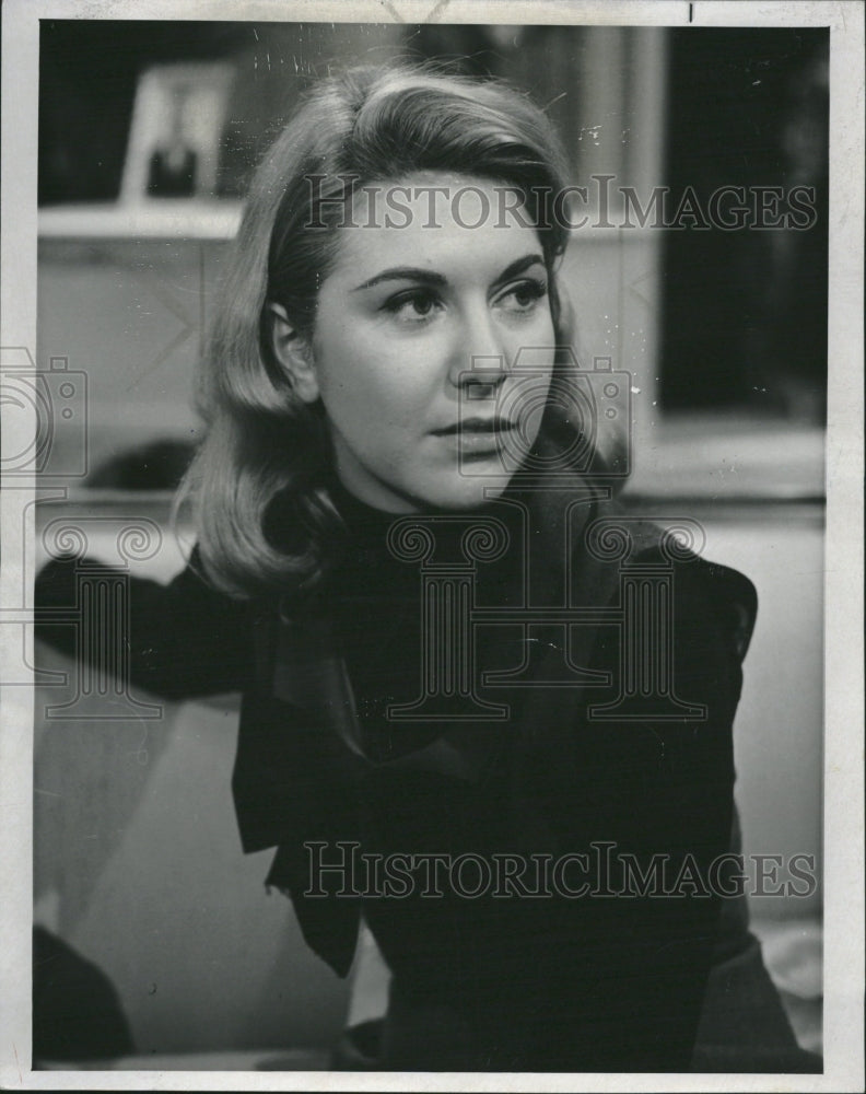 1964, Susan Trustman actress Mirish Deb Star - RRV08097 - Historic Images