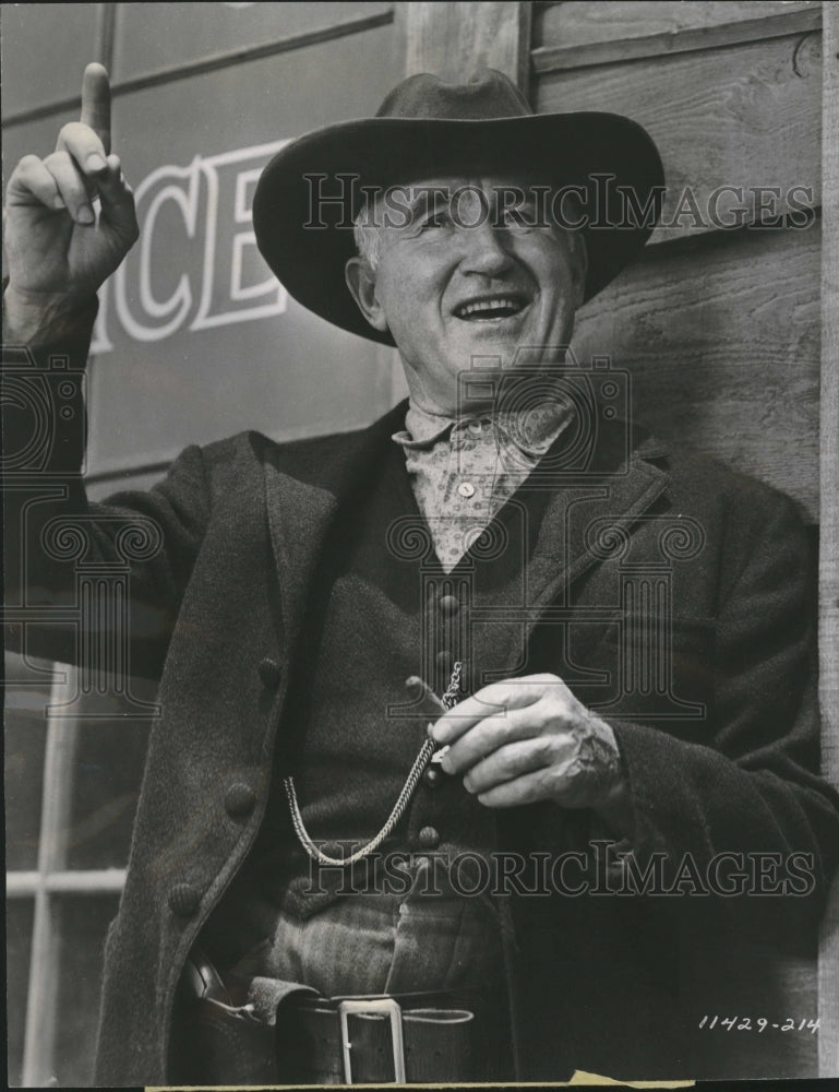 1949 Press Photo Veteran Donald Crisp Play Drama West - RRV08407 - Historic Images