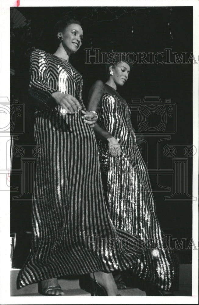 1982, joyce imesia washington gowns little - RRV08619 - Historic Images