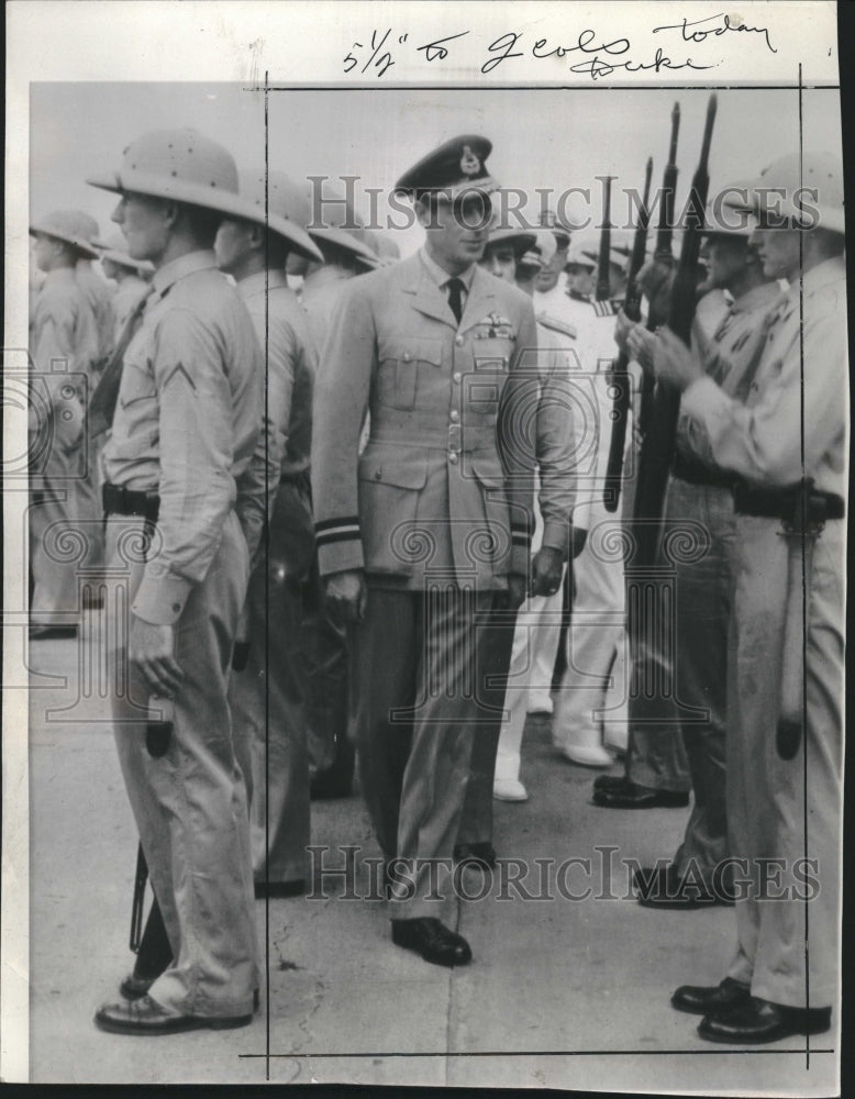 1941, Duke Marine Guard Honor Arrival Today - RRV08909 - Historic Images